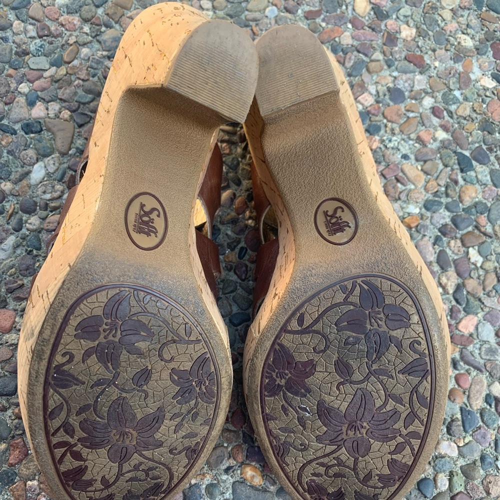 Sofft Platform Sandal size 8 Heels Haiku brown Leather cutout gold flecked cork - Picture 3 of 8